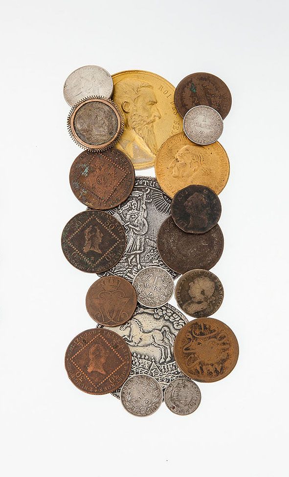 Konvolut von 19 diversen Münzen